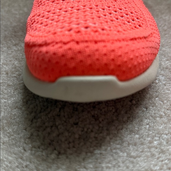 APL TechLoom Tracer Bright Coral Sneakers - Picture 8 of 10